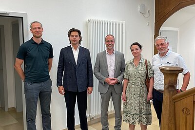 Weiterleitung zum Newsartikel "Gesundheitsminister Hoch zu Besuch in unserer Fachklinik"