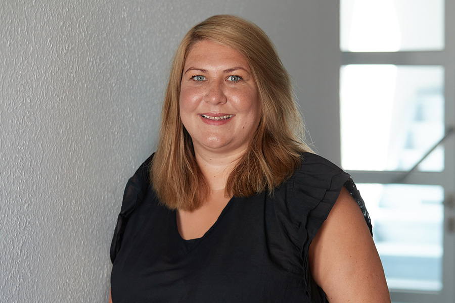 Dr. Anna Wieland